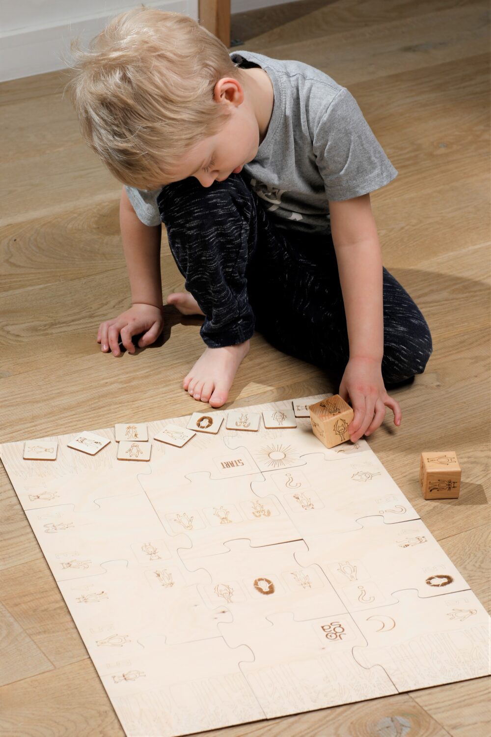 Joga gra dla dzieci - jogra - puzzlowa plansza