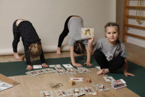 Joga gra dla dzieci - jogra - zabawa (124)